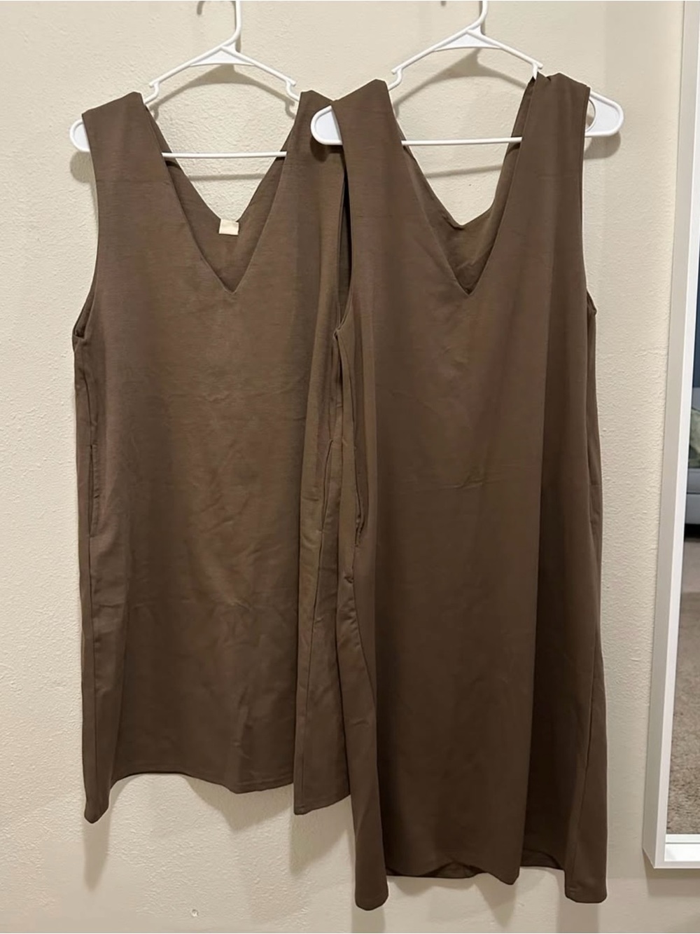 Sleeveless V-Neck Shift Dress in Brown